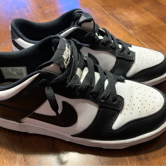 Nike size 7 Black and White Panda Dunks - Picture 5 of 5